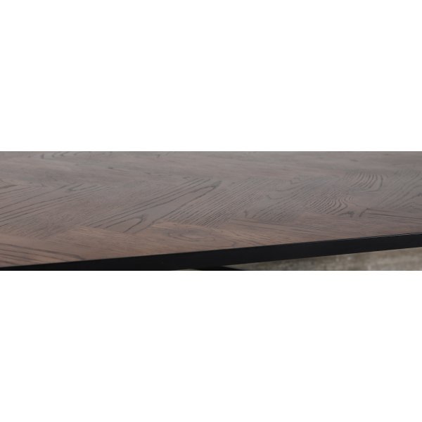 Crystal spisebord 200 cm (Fishbone) - Svart / Brunbeiset Crystal spisebord 200 cm (Fishbone) - Svart / Brunbeiset