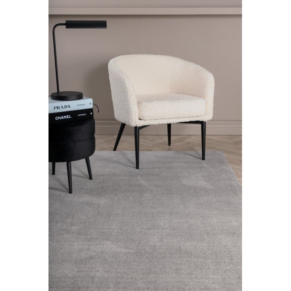 Bella ullteppe - Lysegr