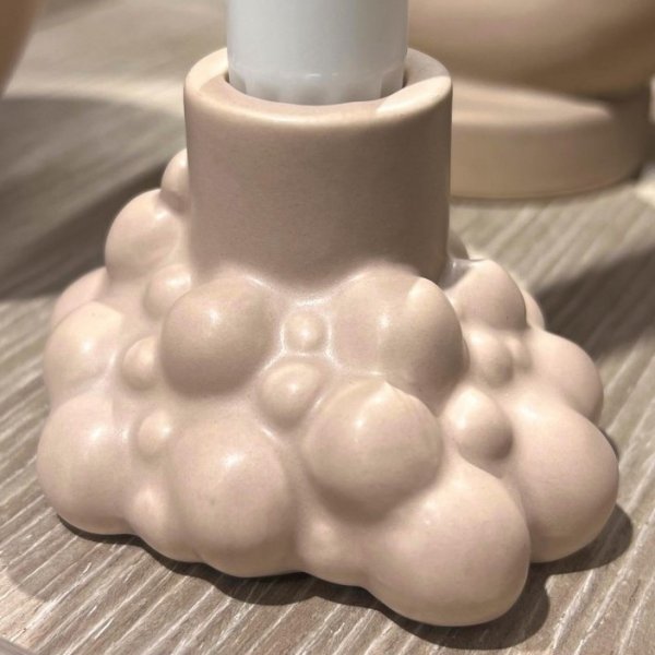 Sprudlende lysestake 10 cm - Beige