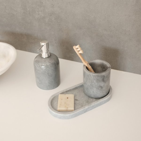 Verona grå marmor baderomssett med 3 stk Verona grå marmor baderomssett med 3 stk