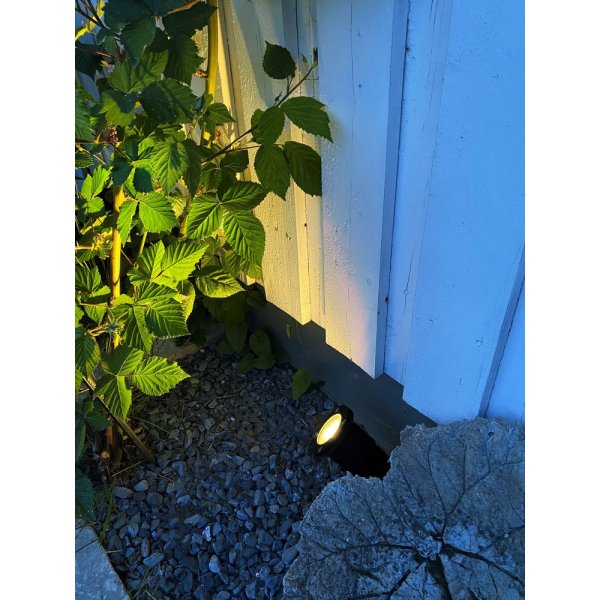 Mark-spotlight Backe - Svart