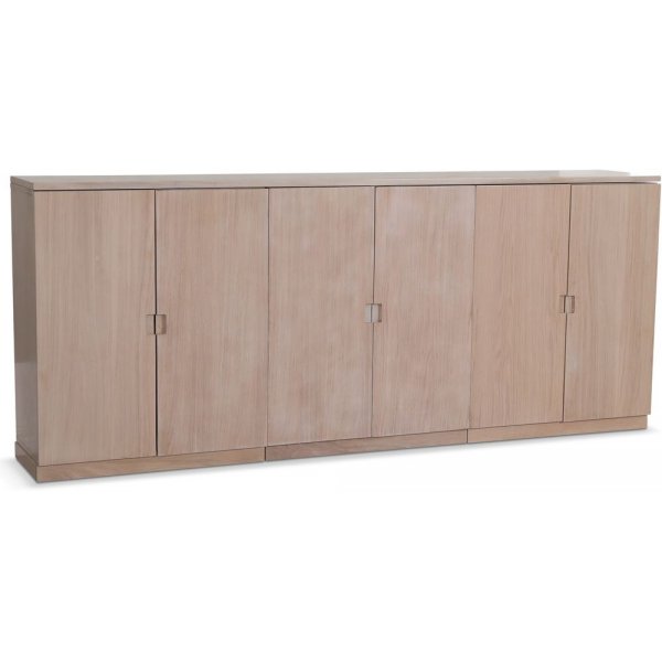 Level sideboard med glatte dører B210 cm - Whitewash Level sideboard med glatte dører B210 cm - Whitewash