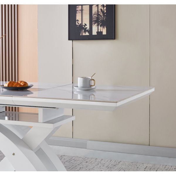 Ingrid spisebord uttrekkbart 120-160 cm - Hvit marmor Ingrid spisebord uttrekkbart 120-160 cm - Hvit marmor