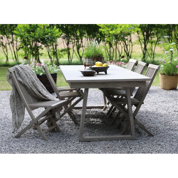 Spisegruppe Salt, gr teak: Bord 240 cm inkludert 6 stk. sammenleggbare stoler i gr teak