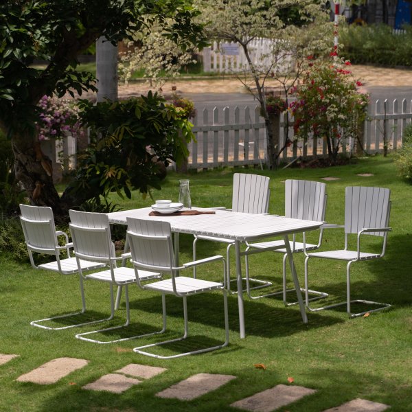 Holmsund matvaregruppe; bord 180x80 cm med 6 lenestoler - hvitt