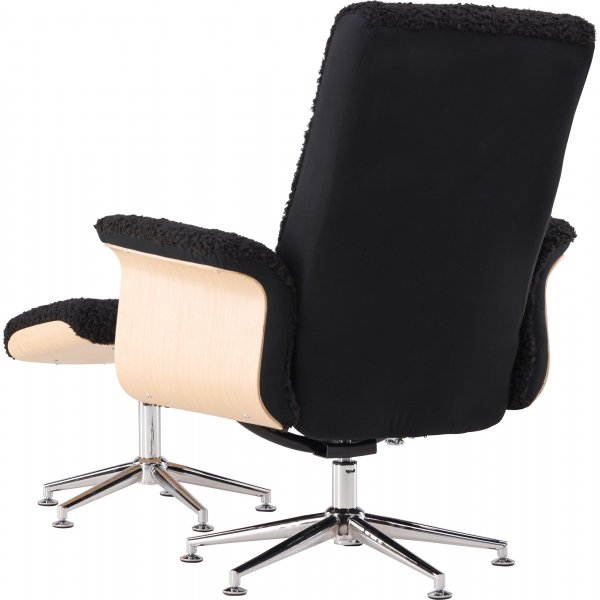 Hagön hvilestol med fotskammel - Svart saueskinnsimitasjon/oljet eik Hagön hvilestol med fotskammel - Svart saueskinnsimitasjon/oljet eik