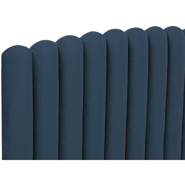 Bornholm Sengegavl blå sammet - Valgfri Bredde Bornholm Sengegavl blå sammet - Valgfri Bredde