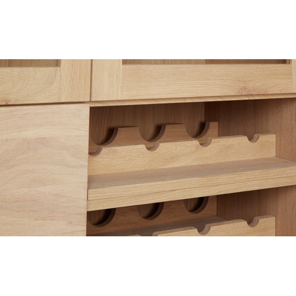 Nordli vitrineskap - Lys eik