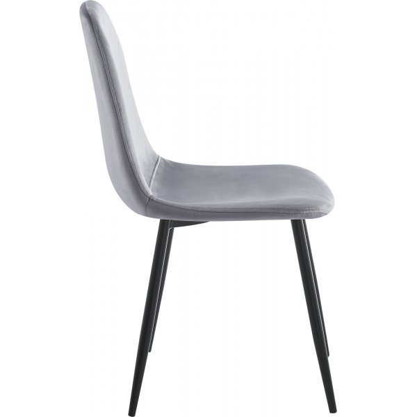 Spisegruppe Crossby bord Ø120cm i valnøtt med 4 Carisma spisestoler i lysegrå fløyel Spisegruppe Crossby bord Ø120cm i valnøtt med 4 Carisma spisestoler i lysegrå fløyel