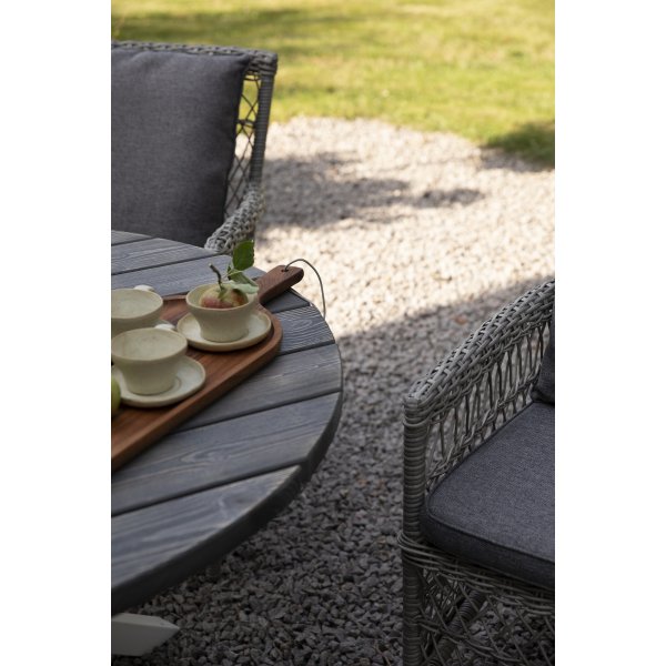 Provence utegruppe: Scottsdale rundt grå/hvitt spisebord Ø112 cm inkludert 4 Provence lenestoler i grå syntetisk rotting Provence utegruppe: Scottsdale rundt grå/hvitt spisebord Ø112 cm inkludert 4 Provence lenestoler i grå syntetisk rotting