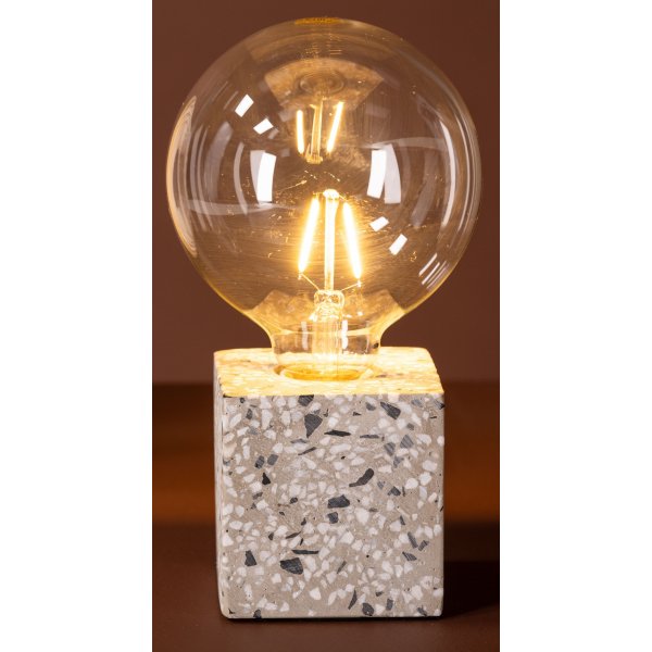 Rilche bordlampe - Hvit Rilche bordlampe - Hvit