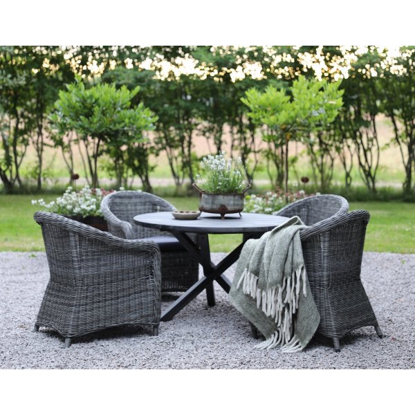 Spisegruppe Mercury: Scottsdale rundt bord inkludert 4 stk. Mercury light lenestoler i grå kunstrotting Spisegruppe Mercury: Scottsdale rundt bord inkludert 4 stk. Mercury light lenestoler i grå kunstrotting