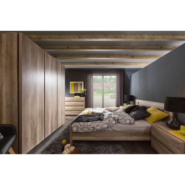 Mora garderobeskap - Eik Mora garderobeskap - Eik