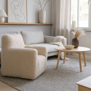 Fluffy beige lenestol Fluffy beige lenestol