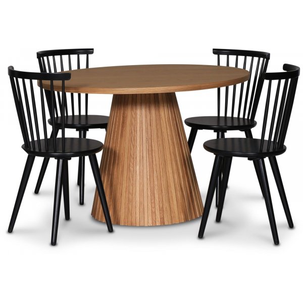 Cleo spisegruppe, rundt bord 110 cm, inkludert 4 stk. sorte Castor pinnestoler - Oljet eikefiner