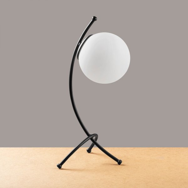 Yay bordlampe - Svart/hvit Yay bordlampe - Svart/hvit