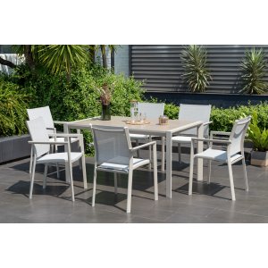 Urbanite spisegruppe med spisebord 160 cm og 6 stablebare spisestoler - Beige