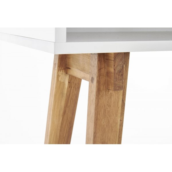 Induzo avlastningsbord 110x 35 cm - Hvit Induzo avlastningsbord 110x 35 cm - Hvit