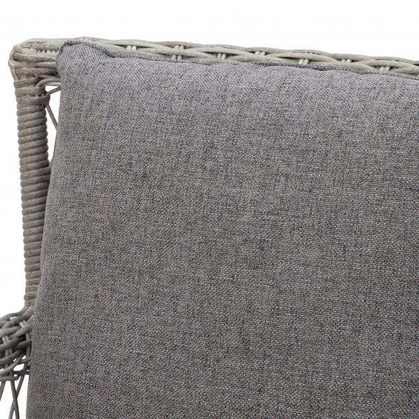 Utend�rs spisestuestol i gr� rotting med pute