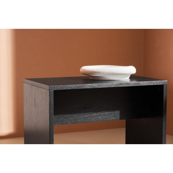 Juni salongbord 58 x 35 cm - Sort Juni salongbord 58 x 35 cm - Sort