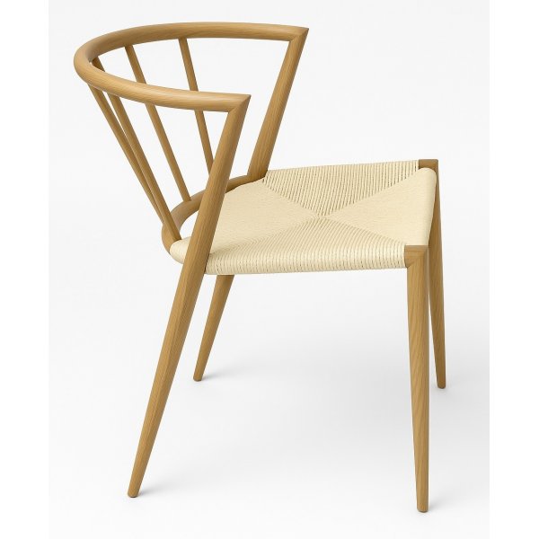 Bella utestol i treutseende med beige tausete