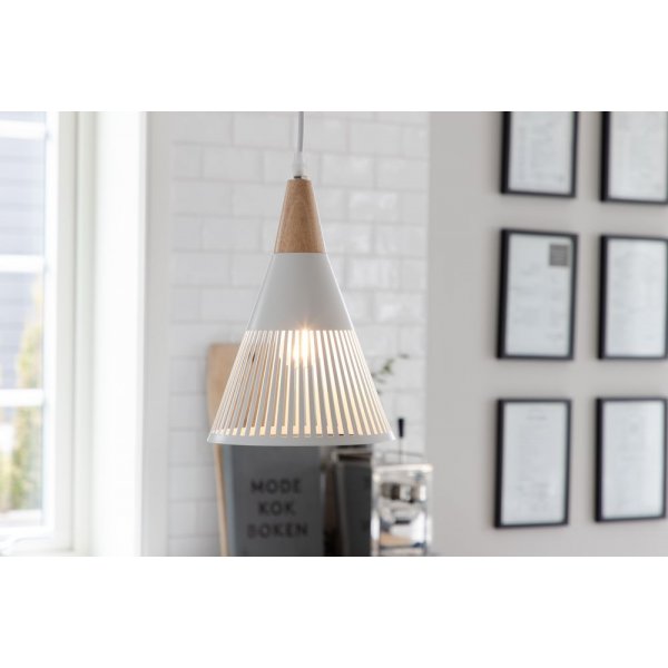 Nittsjö taklampe - Hvit Nittsjö taklampe - Hvit