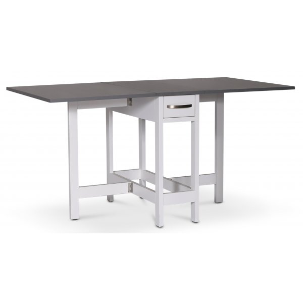 Fårö spisegruppe; Fårö klaffbord i hvit/grå med 4 Sofiero spisestoler Fårö spisegruppe; Fårö klaffbord i hvit/grå med 4 Sofiero spisestoler