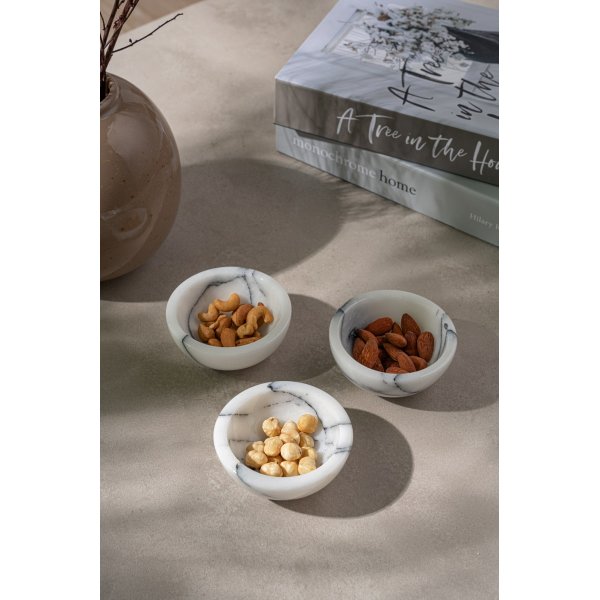 Skåler i hvit marmor fra Sicilia 3 stk Skåler i hvit marmor fra Sicilia 3 stk