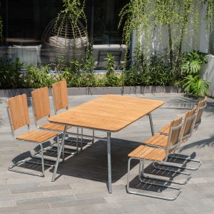 Möllan utegruppe i teak: 6 stoler med spisebord 176x90 cm Möllan utegruppe i teak: 6 stoler med spisebord 176x90 cm