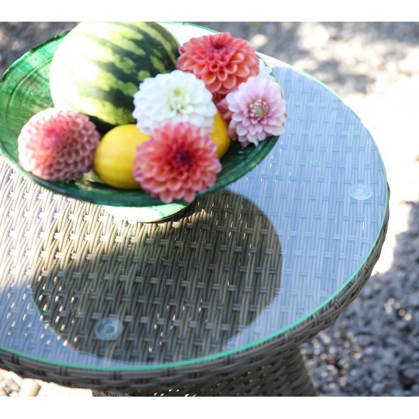 Mercury salonggruppe lenestoler med runde sidebord - Kunstrotting + Flekkfjerner for møbler Mercury salonggruppe lenestoler med runde sidebord - Kunstrotting + Flekkfjerner for møbler