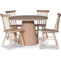 Cleo spisegruppe, rundt bord 110 cm, inkludert 4 stk. hvitoljede Orust pinnestoler - Whitewash/eikefiner Cleo spisegruppe, rundt bord 110 cm, inkludert 4 stk. hvitoljede Orust pinnestoler - Whitewash/eikefiner