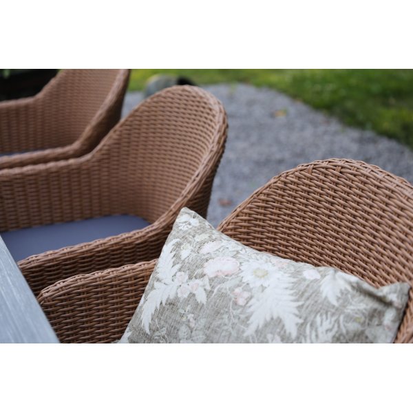 Oxford utendørsgruppe, grått bord 220 cm inkludert 6 stk. Valetta naturfargede spisestoler Oxford utendørsgruppe, grått bord 220 cm inkludert 6 stk. Valetta naturfargede spisestoler