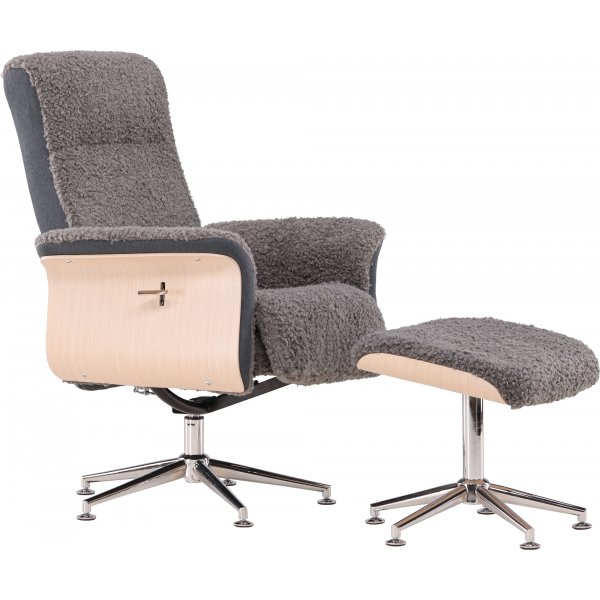 Lenestol med fotskammel - Grå saueskinnsimitasjon/hvitkalket eik Lenestol med fotskammel - Grå saueskinnsimitasjon/hvitkalket eik