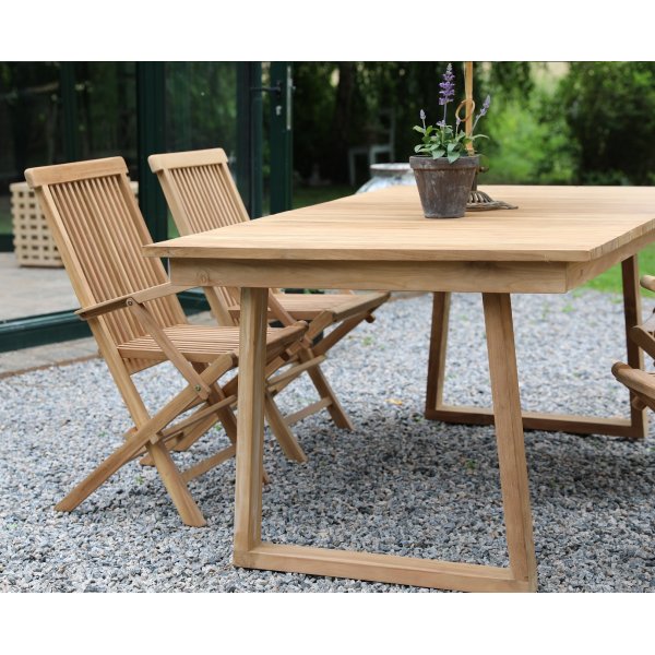 Saltö spisegruppe for uteplassen spisebord 180x100 cm med 4 stk. Saltö karmstoler - Teak Saltö spisegruppe for uteplassen spisebord 180x100 cm med 4 stk. Saltö karmstoler - Teak