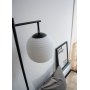 Gulvlampe Rille - Svart/opalhvit