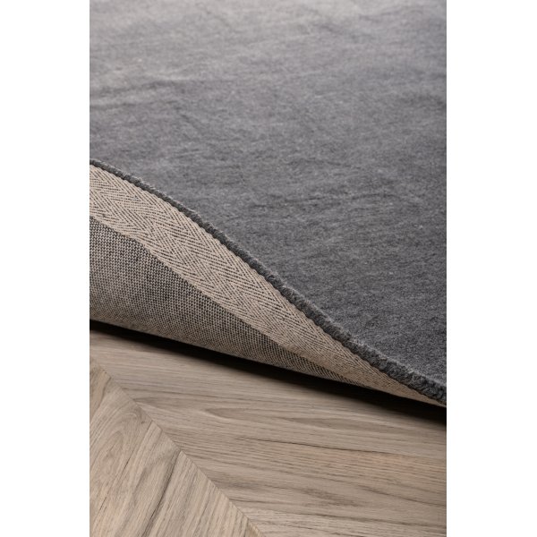 Bella ullteppe - Mørkegrå Bella ullteppe - Mørkegrå