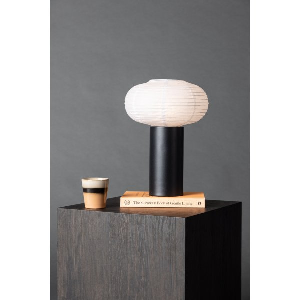 Hovfjället bordlampe - Sort/Hvit Hovfjället bordlampe - Sort/Hvit