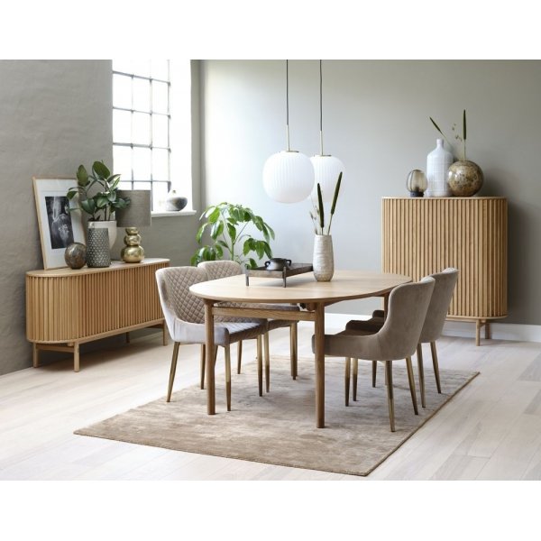 Bobleskjenk med skyved�rer - oljet eik