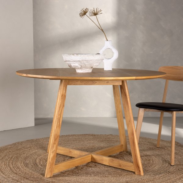 Yakidon spisebord Ø120 cm - Eik Yakidon spisebord Ø120 cm - Eik