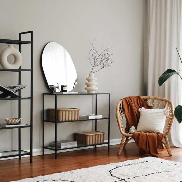 Dino avlastningsbord 100 x 30 cm - Sort Dino avlastningsbord 100 x 30 cm - Sort