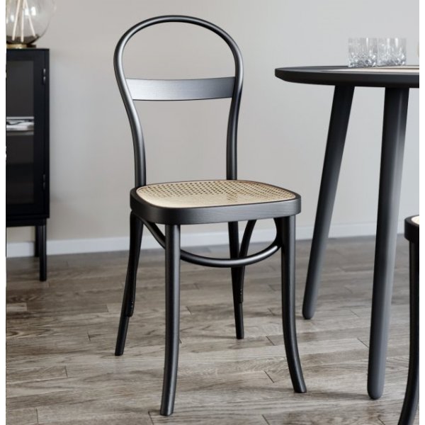 Axe stol - Rotting/svart + Møbelføtter Axe stol - Rotting/svart + Møbelføtter