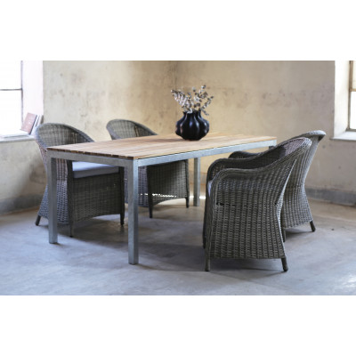 Matgruppe Alva: Spisebord i teak/galvanisert stål med 4 Mercury lenestoler i grå kunstrotting