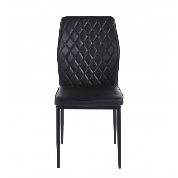 Spisegruppe Sandö spisebord Ø120 cm i hvit terrazzo med 4 Inez spisestoler i svart kunstskinn Spisegruppe Sandö spisebord Ø120 cm i hvit terrazzo med 4 Inez spisestoler i svart kunstskinn