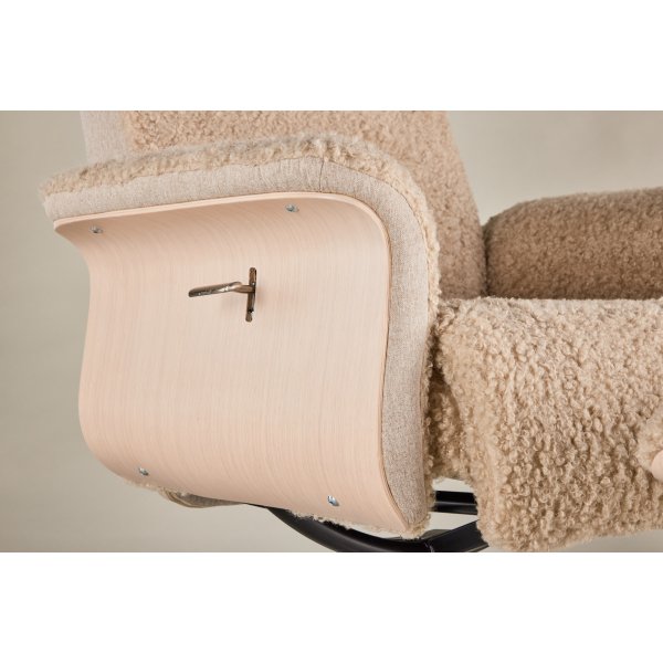 Hagön hvilestol med fotskammel - Whitewash + Flekkfjerner for møbler Hagön hvilestol med fotskammel - Whitewash + Flekkfjerner for møbler