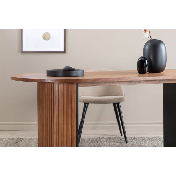 Inter ovalt spisebord - Valntt/svart