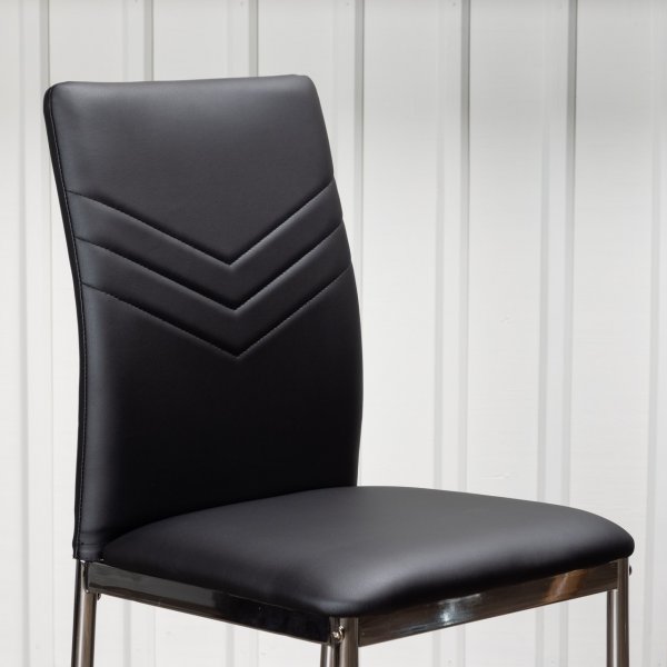 Lily spisestuestol - Sort PU/krom Lily spisestuestol - Sort PU/krom