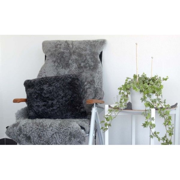 Curly freskinn - 95x55 cm - Gr