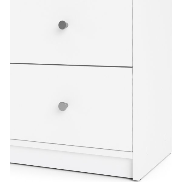 Kommode hvit med 6 skuffer 143 cm bred Kommode hvit med 6 skuffer 143 cm bred