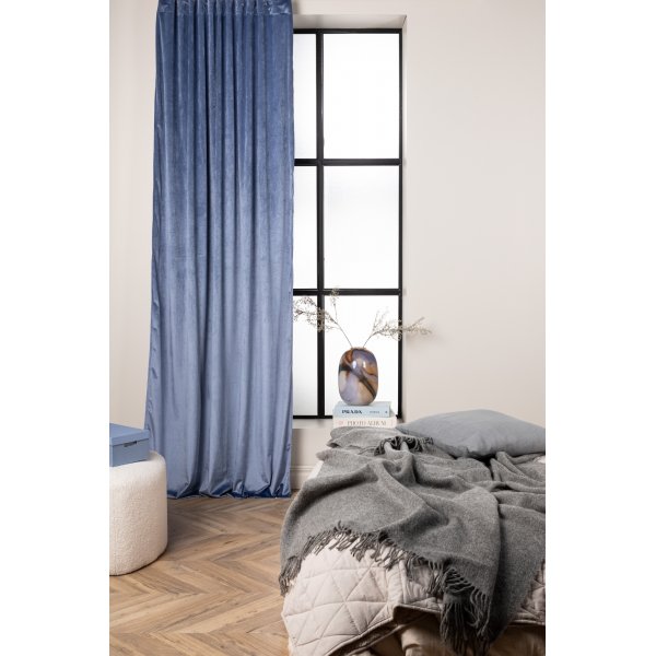 Magdalena gardin, 135x250 cm - Blå Magdalena gardin, 135x250 cm - Blå