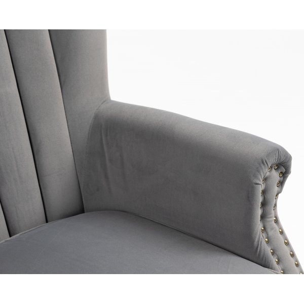 Øreklaff lenestol i grå fløyel Øreklaff lenestol i grå fløyel